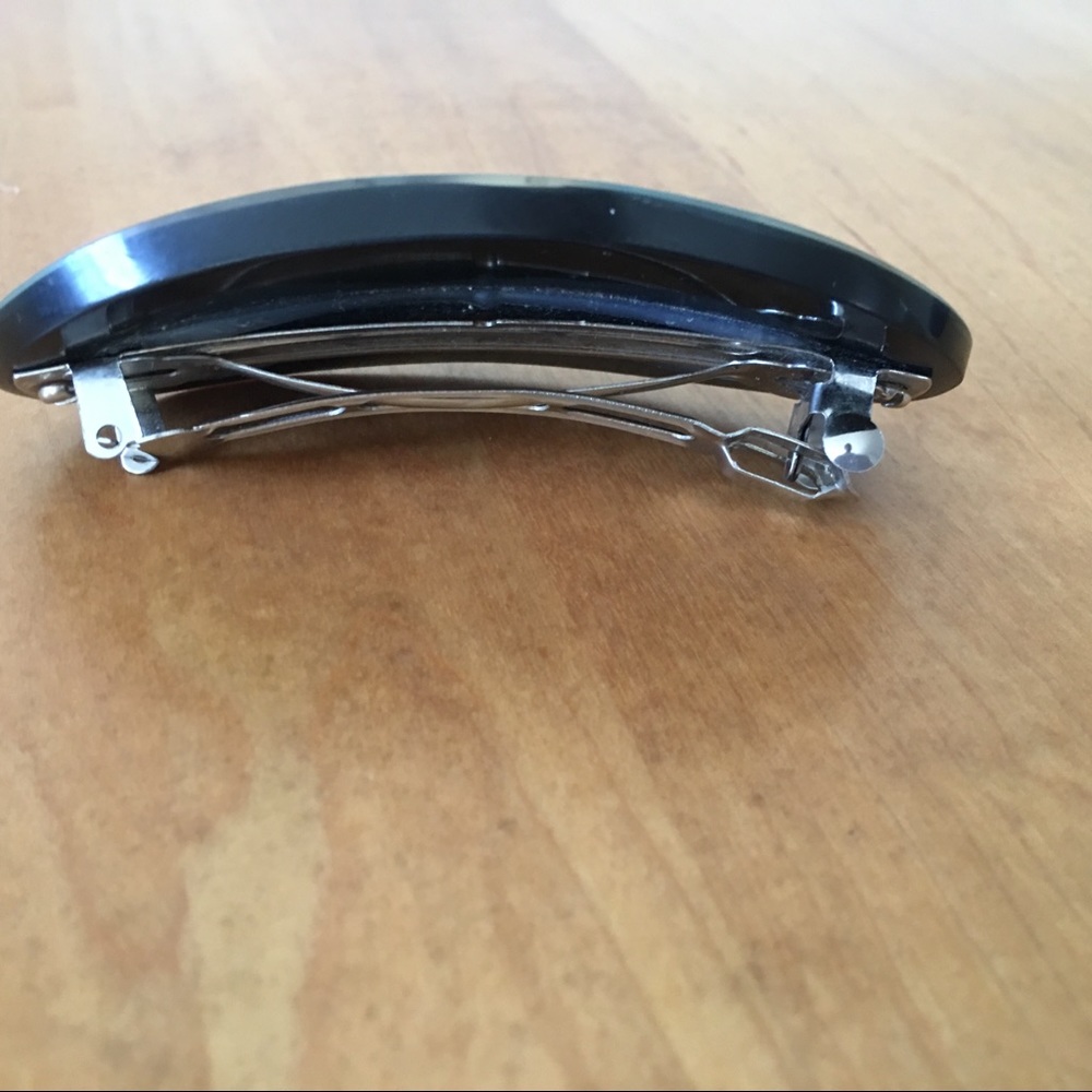 🌺Pearl mosaic hair grip with unique design🌺 - Picture 2 of 4